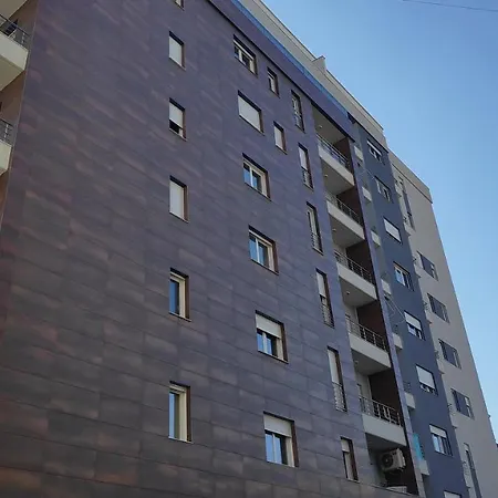 Apartment Bluehouse Pazari I Ri